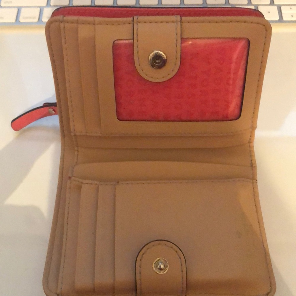 Kate Spade Wallet - Picture 6 of 6